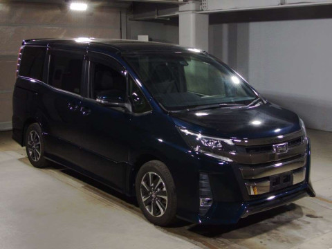 2017 Toyota Noah ZRR80W[2]