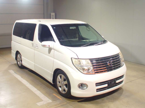 2005 Nissan Elgrand ME51[2]