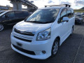 2007 Toyota Noah