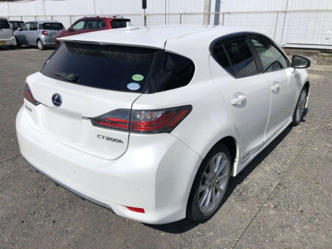 2012 Lexus CT ZWA10[1]