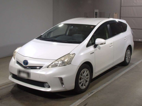 2013 Toyota Prius alpha ZVW41W[0]