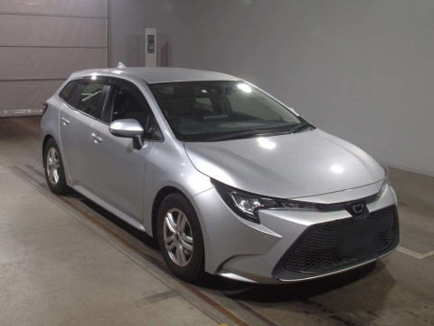 2020 Toyota Corolla Touring Wagon ZRE212W[2]