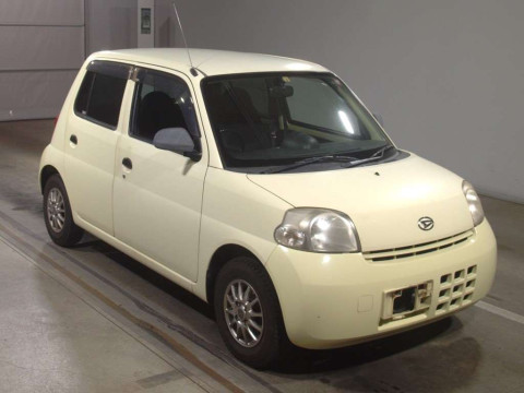 2010 Daihatsu Esse L235S[2]