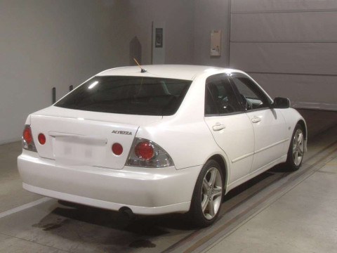 2000 Toyota Altezza SXE10[1]