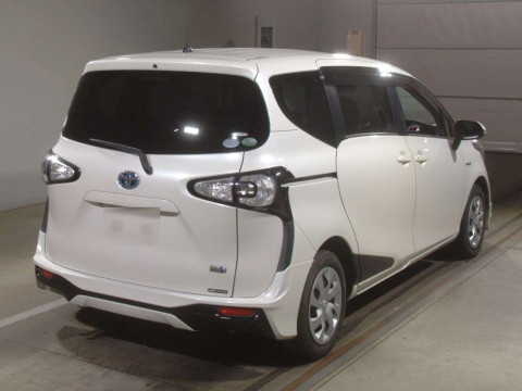 2016 Toyota Sienta NHP170G[1]