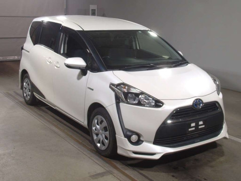 2016 Toyota Sienta NHP170G[2]