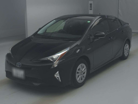 2016 Toyota Prius ZVW55[0]