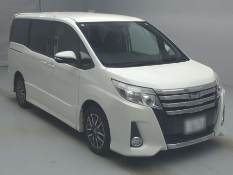 2015 Toyota Noah ZRR80W[2]