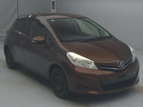 2012 Toyota Vitz KSP130[2]