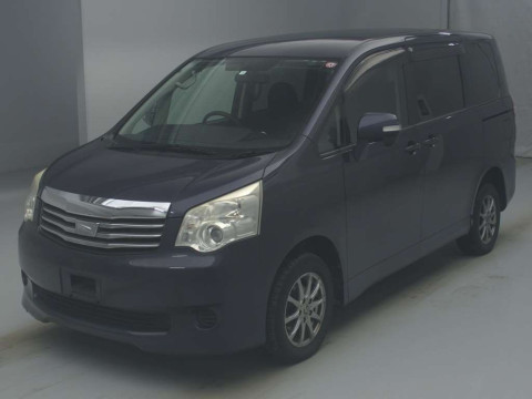 2010 Toyota Noah ZRR75G[0]