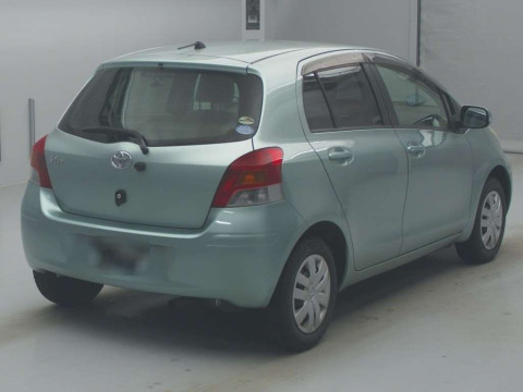 2010 Toyota Vitz SCP90[1]