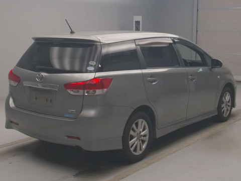 2011 Toyota Wish ZGE20W[1]