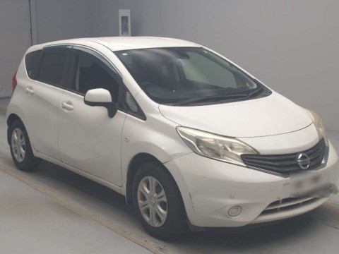 2014 Nissan Note E12[2]