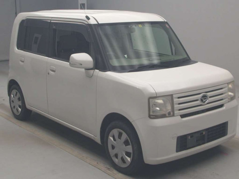 2010 Daihatsu Move Conte L575S[2]