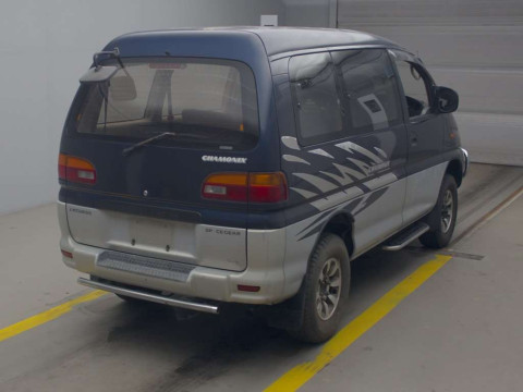 1995 Mitsubishi Delica Spacegear PE8W[1]