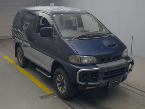 1995 Mitsubishi Delica Spacegear PE8W[2]