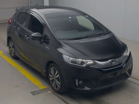 2014 Honda Fit Hybrid GP5[2]