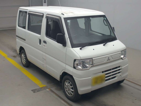 2014 Mitsubishi Minicab Van U62V[2]