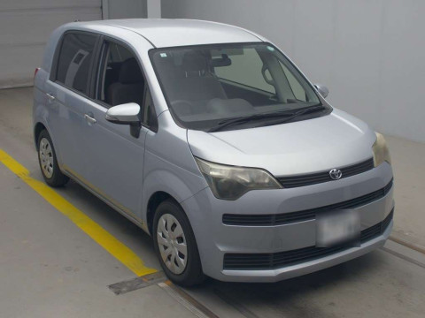 2013 Toyota Spade NCP141[2]