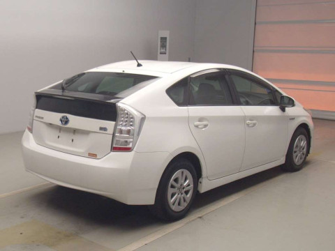 2010 Toyota Prius ZVW30[1]