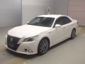 2013 Toyota Crown Hybrid