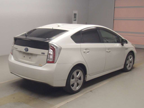 2014 Toyota Prius ZVW30[1]