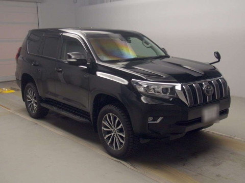 2019 Toyota Land Cruiser Prado TRJ150W[2]