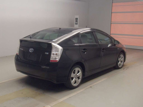 2010 Toyota Prius ZVW30[1]