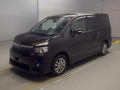 2010 Toyota Voxy