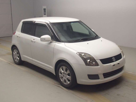 2010 Suzuki Swift ZC71S[2]