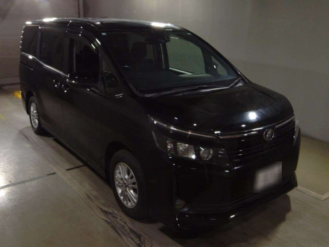 2016 Toyota Voxy ZRR80G[2]