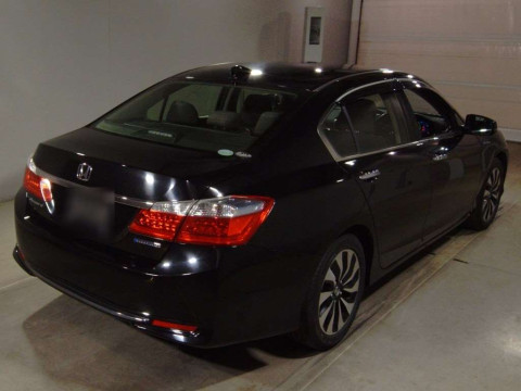 2013 Honda Accord Hybrid CR6[1]