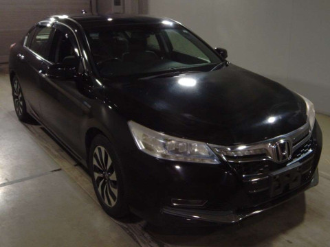 2013 Honda Accord Hybrid CR6[2]