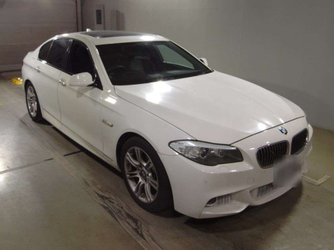 2011 BMW 5 Series FR30[2]