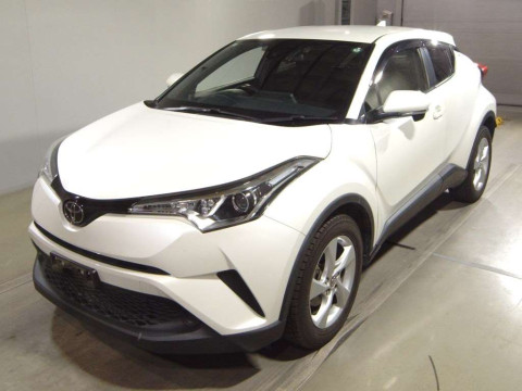 2017 Toyota C-HR NGX50[0]