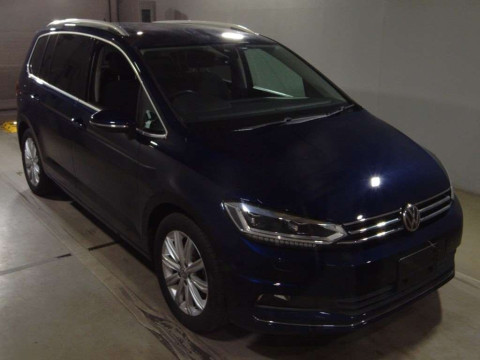 2018 Volkswagen Golf Touran 1TCZD[2]