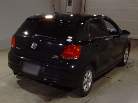 2014 Volkswagen Polo 6RCBZ[1]