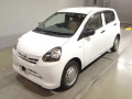 2012 Daihatsu Mira es