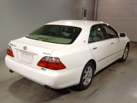 2005 Toyota Crown GRS183[1]