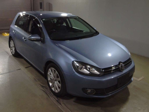 2010 Volkswagen Golf 1KCAV[2]