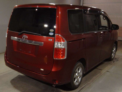 2008 Toyota Noah ZRR70G[1]