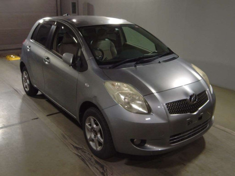 2006 Toyota Vitz NCP95[2]