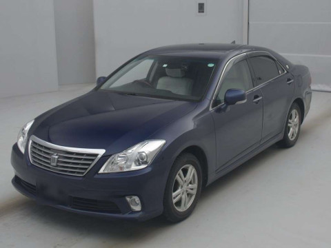 2011 Toyota Crown GRS203[0]