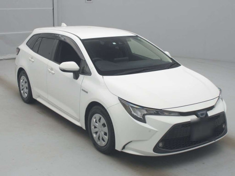 2020 Toyota Corolla Touring Wagon ZWE214W[2]