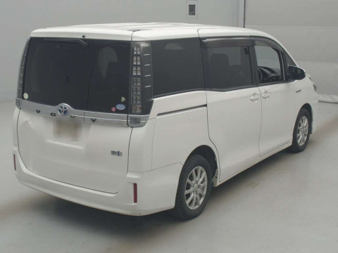 2014 Toyota Voxy ZWR80G[1]