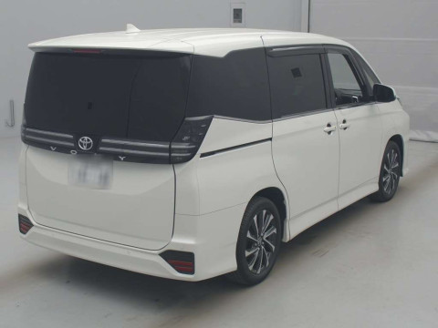 2022 Toyota Voxy MZRA90W[1]