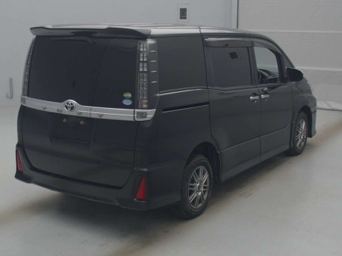 2016 Toyota Voxy ZRR85W[1]