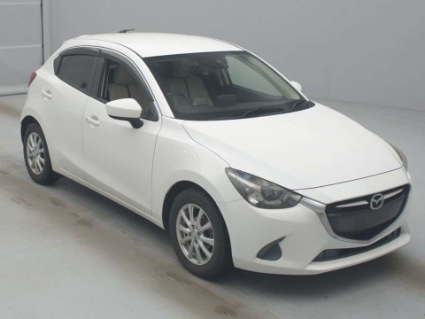 2015 Mazda Demio DJ3FS[2]