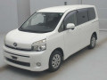 2012 Toyota Voxy