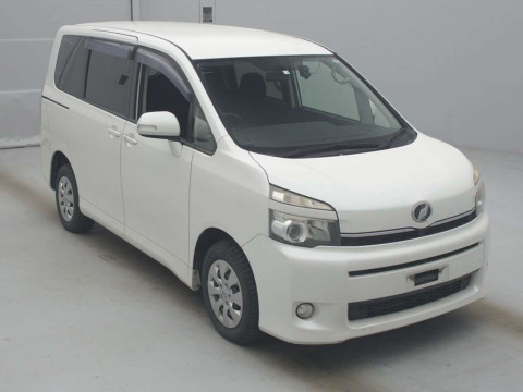 2012 Toyota Voxy ZRR75G[2]